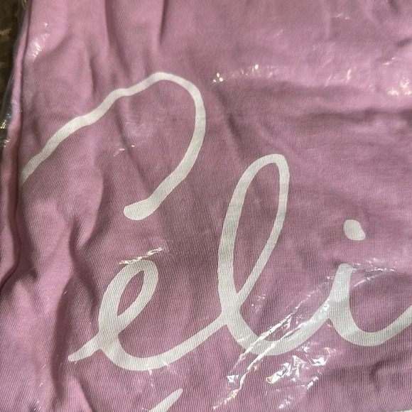 NWT CELINE DION lavender logo short sleeve t-shirt unisex L/XL official merch - Picture 3 of 3